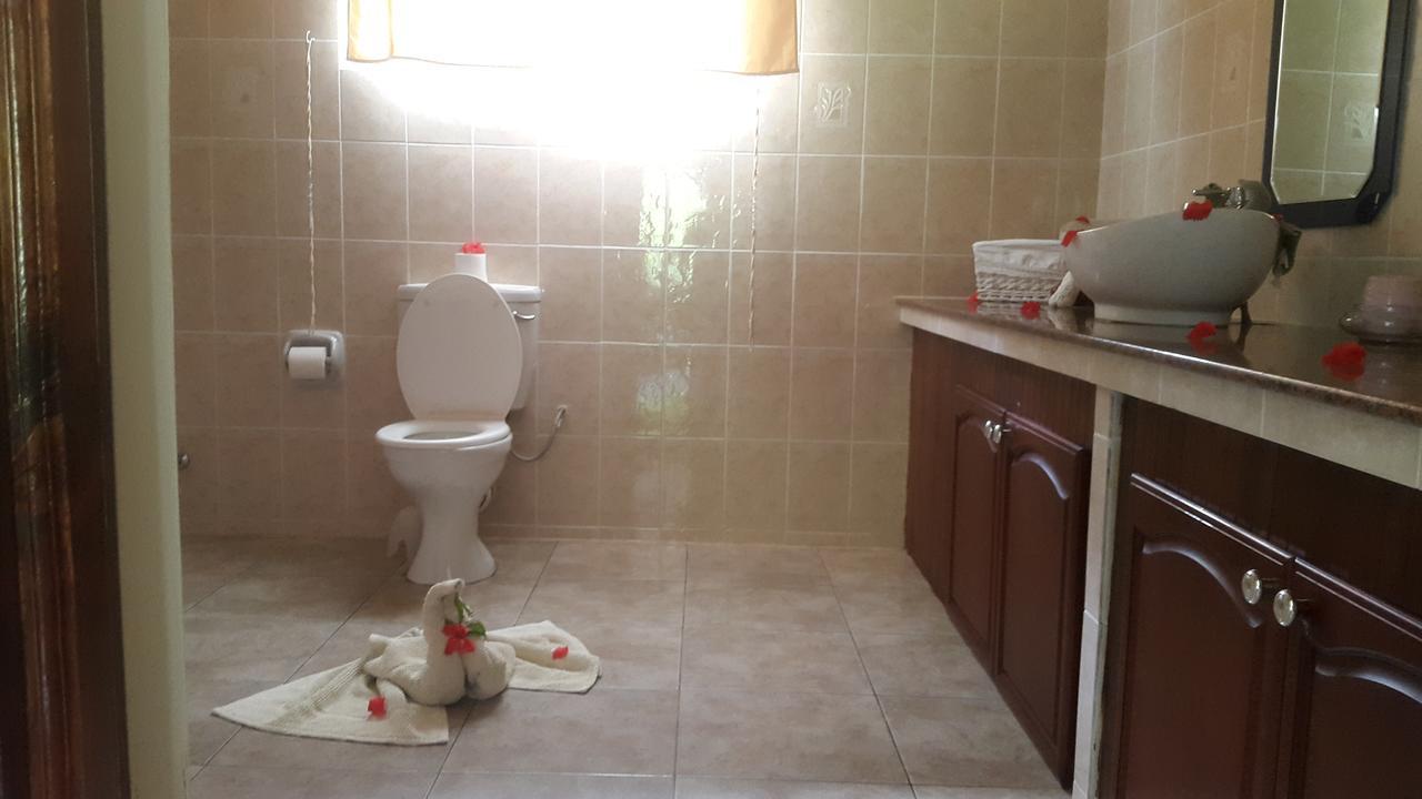 Paodise Guesthouse ลาดิก ภายนอก รูปภาพ